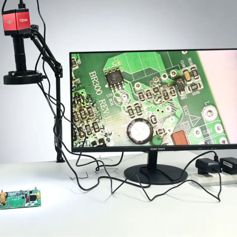 Industrial microscope display with adjustable cross lines image freeze and measurement tools